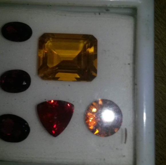 Not for sale just pretty to look at - Picture 4 of 8